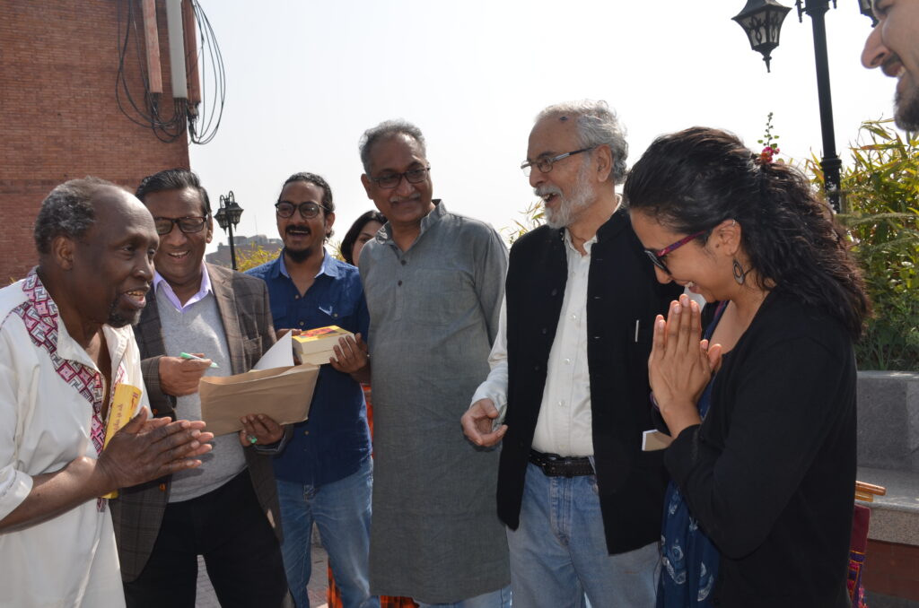 Ngugi wa Thiong'o welcomed by Indian writers, Delhi 2018