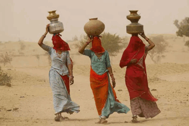 Women fetching water in Barmer, Rajasthan