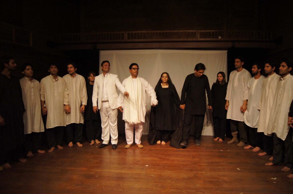 Cast of "Kaun Hai Ye Gustakh" on stage played by Ajoka Theatre in Delhi, 2013 