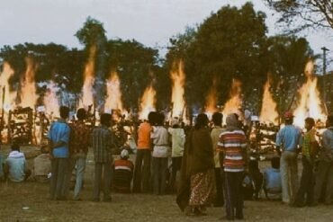 Collective rites of 13 tribals killed in Kalinganagar in January 2006