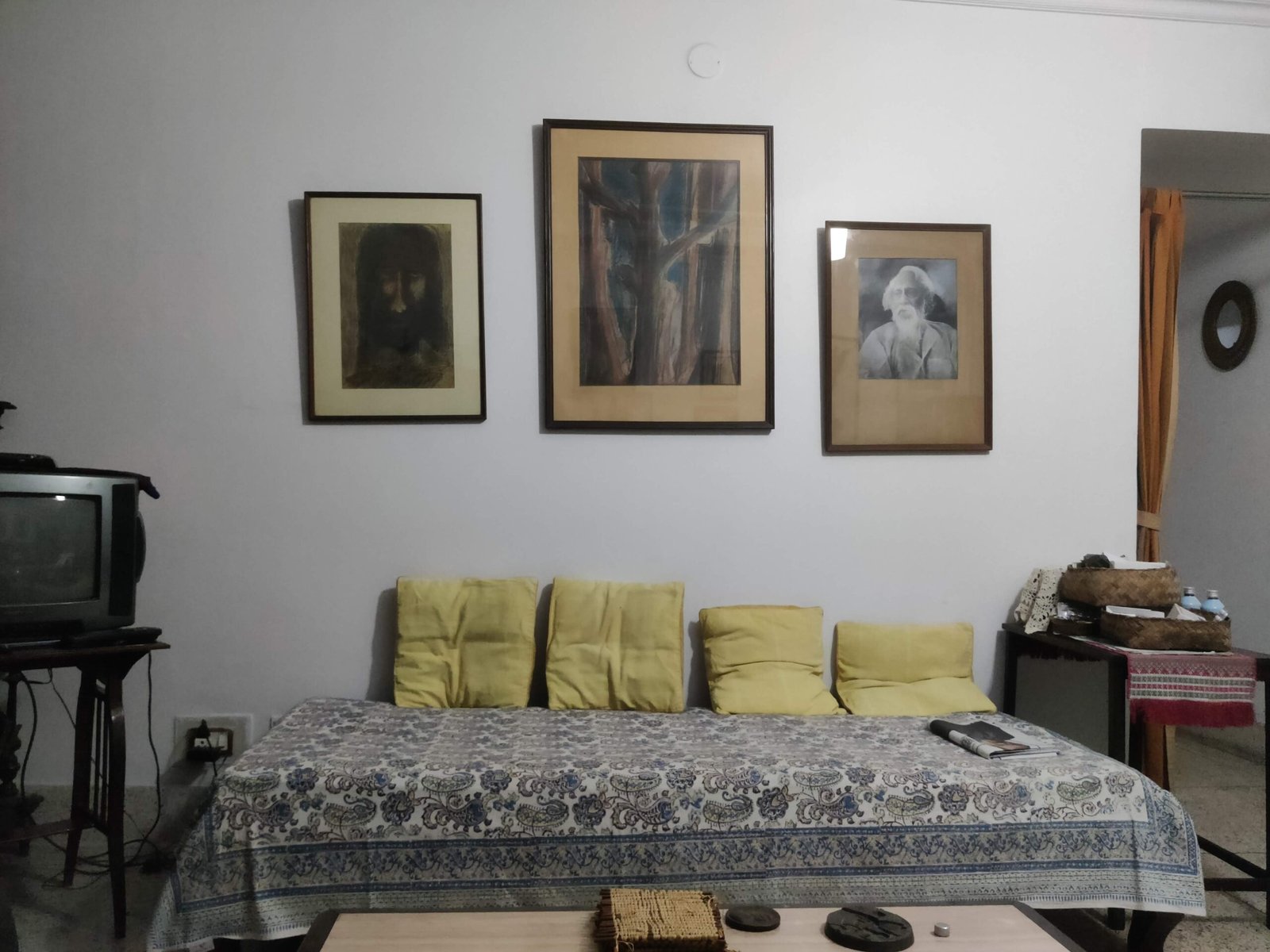 Drawing room of Gargi and Sumit Chakravarty in Kolkata