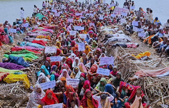 Pyre protest against Ken-Betwa project in April 2026